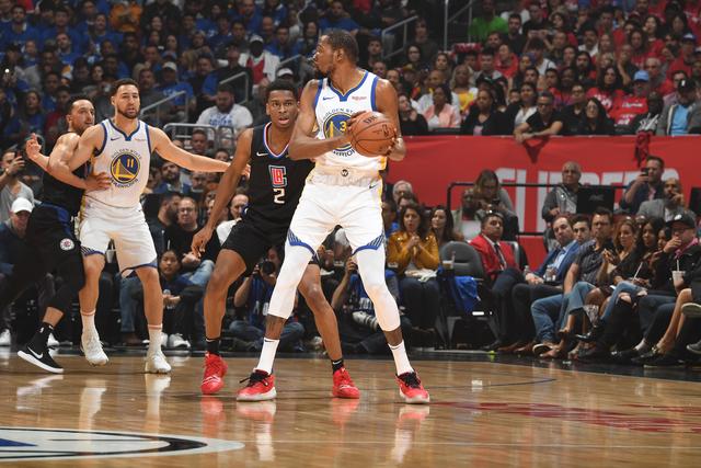 双胞胎兄弟的崛起：铸就NBA防守威名与巨额合同